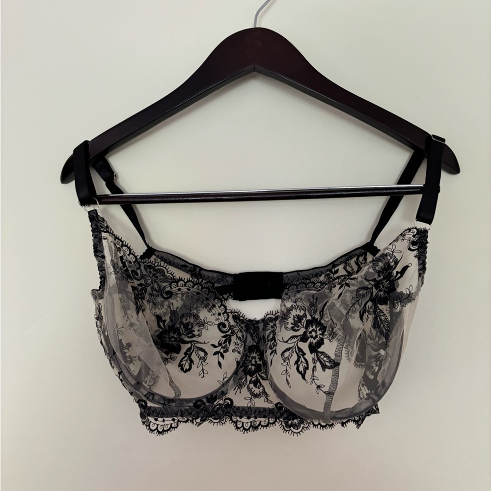 black lace lingerie set